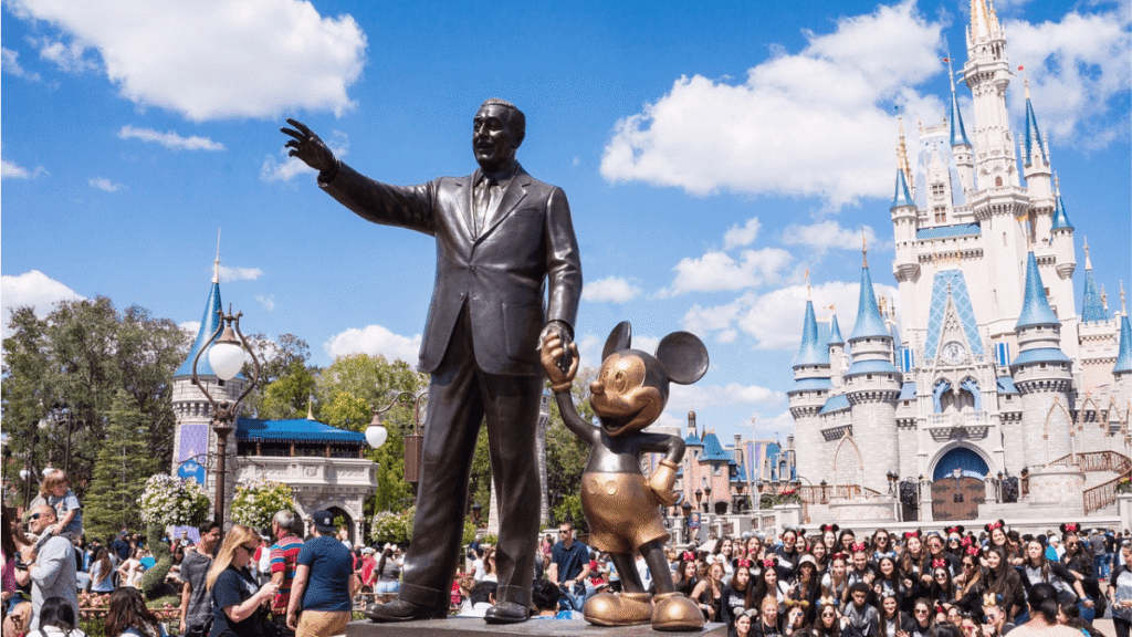 東京 子連れ モデルコースに含まれる東京ディズニーランド｜家族旅行に人気のスポット