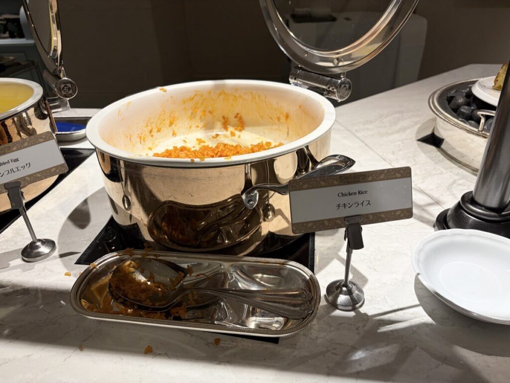 ファンタジースプリングスホテル 朝食ビュッフェ いくらご飯・贅沢な和食メニュー