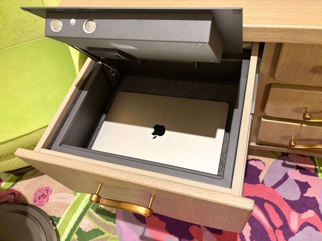ファンタジースプリングスホテル 客室内金庫・セーフティボックス