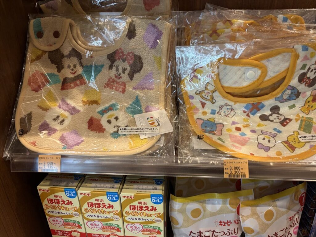 ファンタジースプリングスホテル ショップ ツムツムデザインのベビースタイ・子ども向けグッズ