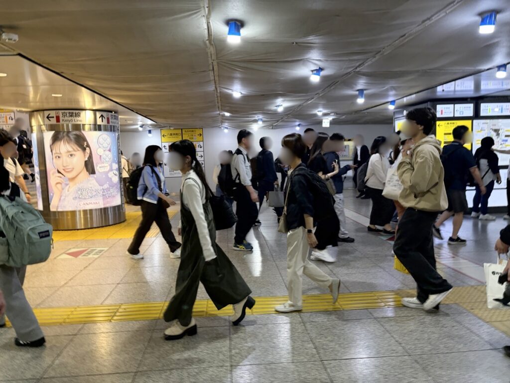 東京駅の地下通路（京葉線方面）