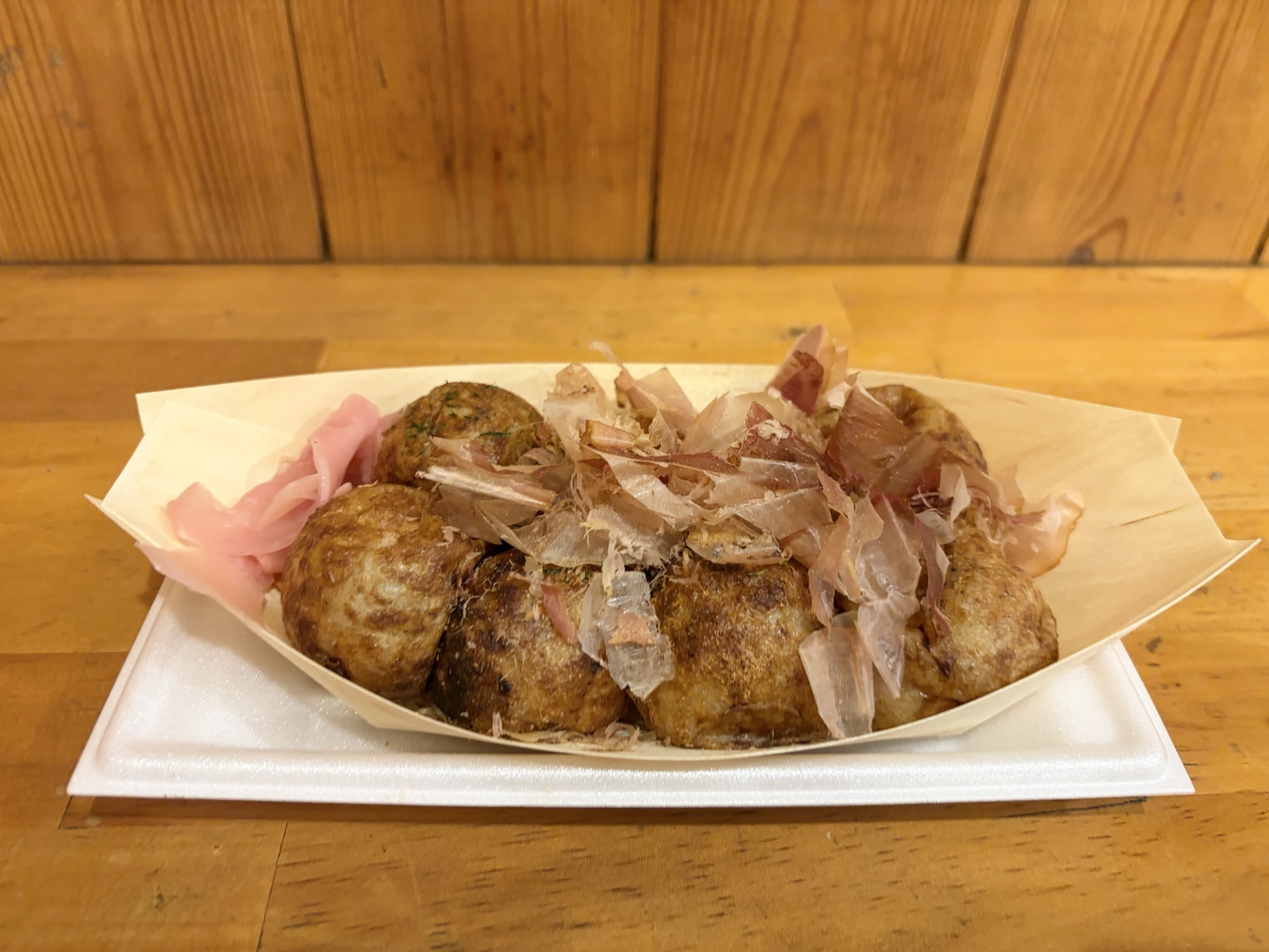 Acchichi Honpo soy sauce takoyaki ¥800 | Mild flavor perfect for kids, Dotonbori Osaka
