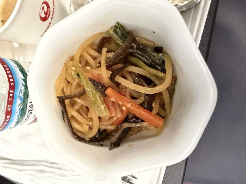 JAL機内食の副菜、アジア風春雨サラダ