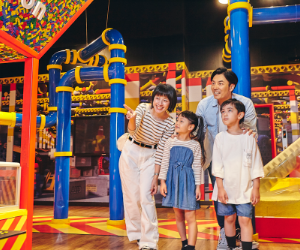 LEGOLAND Discovery Center Tokyo, an indoor LEGO attraction at DECKS Tokyo Beach in Odaiba — a great rainy-day spot for families with kids