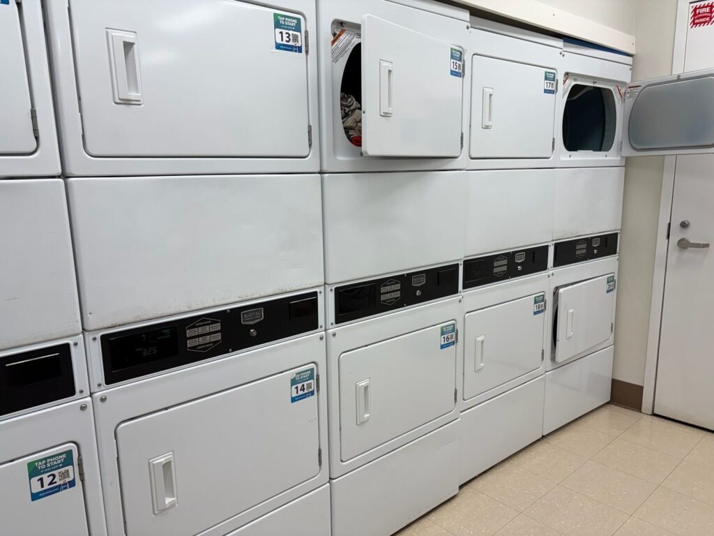 コインランドリーの乾燥機