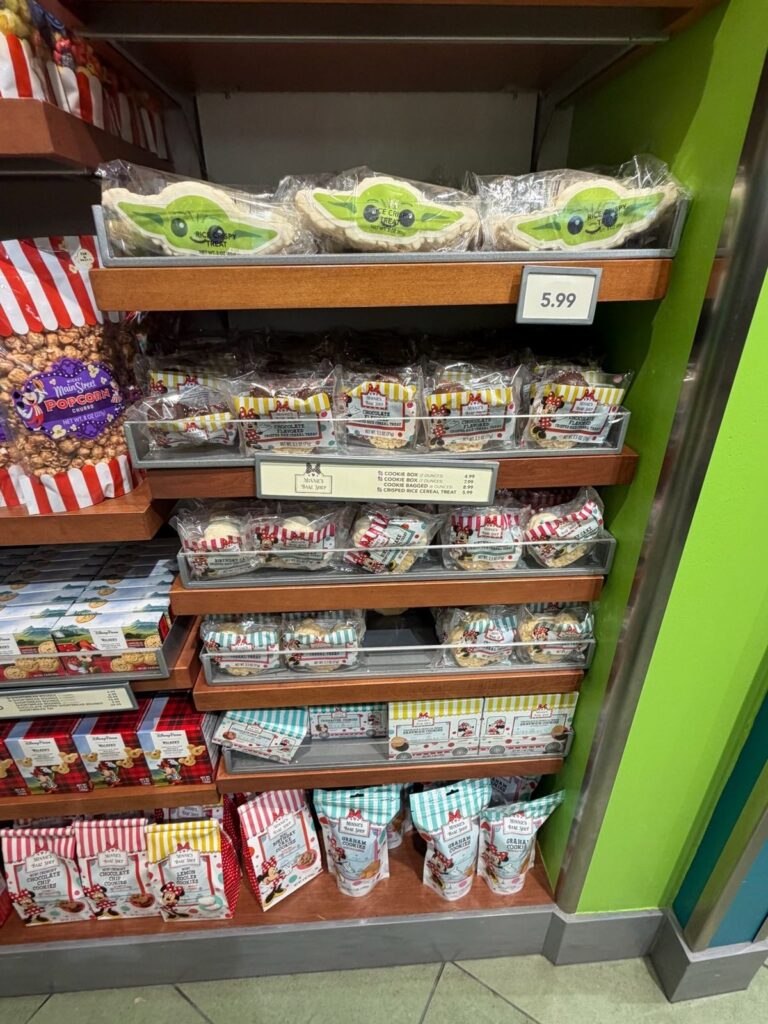 ポップセンチュリーのショップのお菓子コーナー（その6）