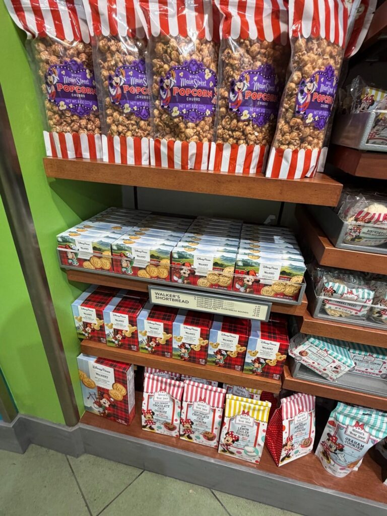 ポップセンチュリーのショップのお菓子コーナー（その5）