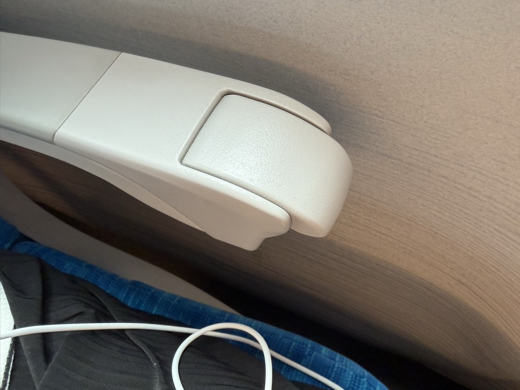 Power outlet at every seat on the Shinkansen N700 series