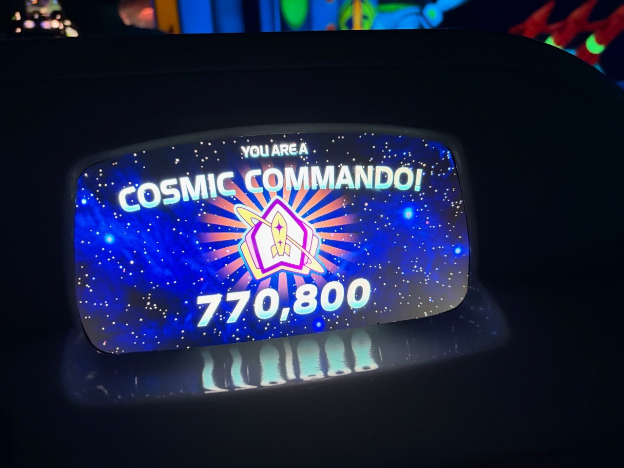 バズ・ライトイヤーのスコア画面。COSMIC COMMANDO!の文字と770,800点の表示